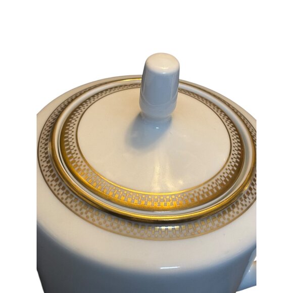 Vintage White and Gold Trim Kahla Porcelain Tea Pot / teapot 7.5x9 - Picture 3 of 16